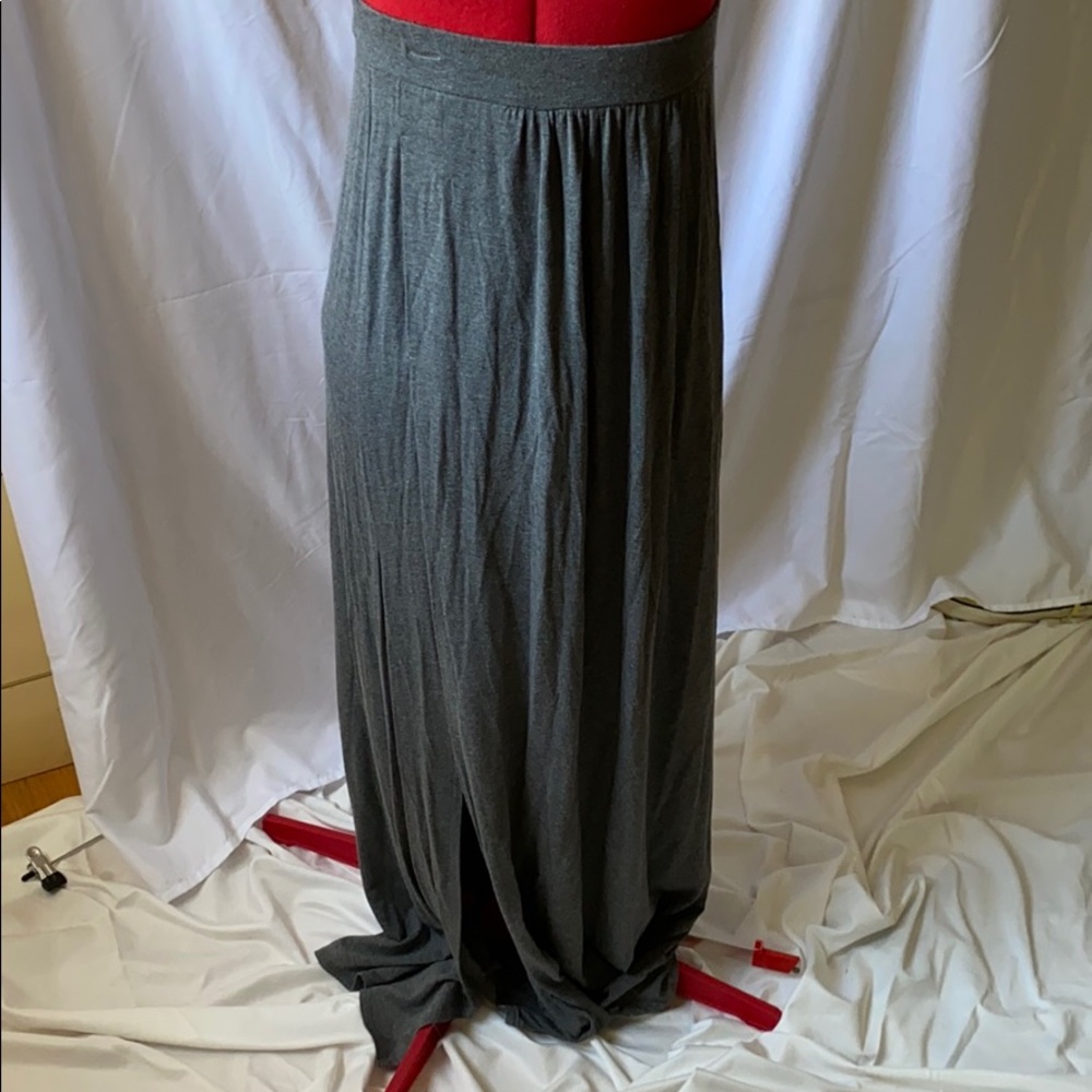 GRAY SLIT MAXI SKIRT SZ M